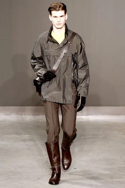 Look 35